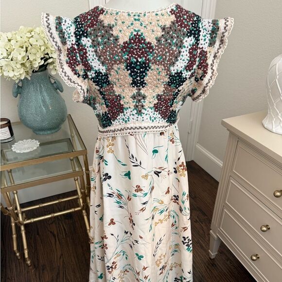 Anthropologie Printed V Neck Maxi Dress Floral Crochet Bodice
SS5 - Picture 6 of 8